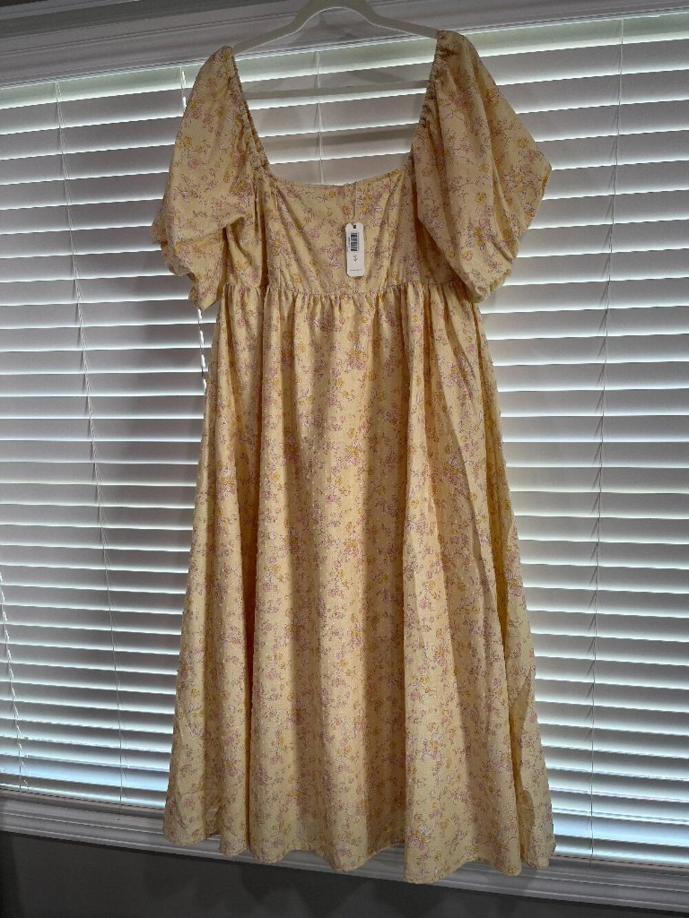 Women - L & XL - NWT Noralee Oceane Dress in Lemon Floral